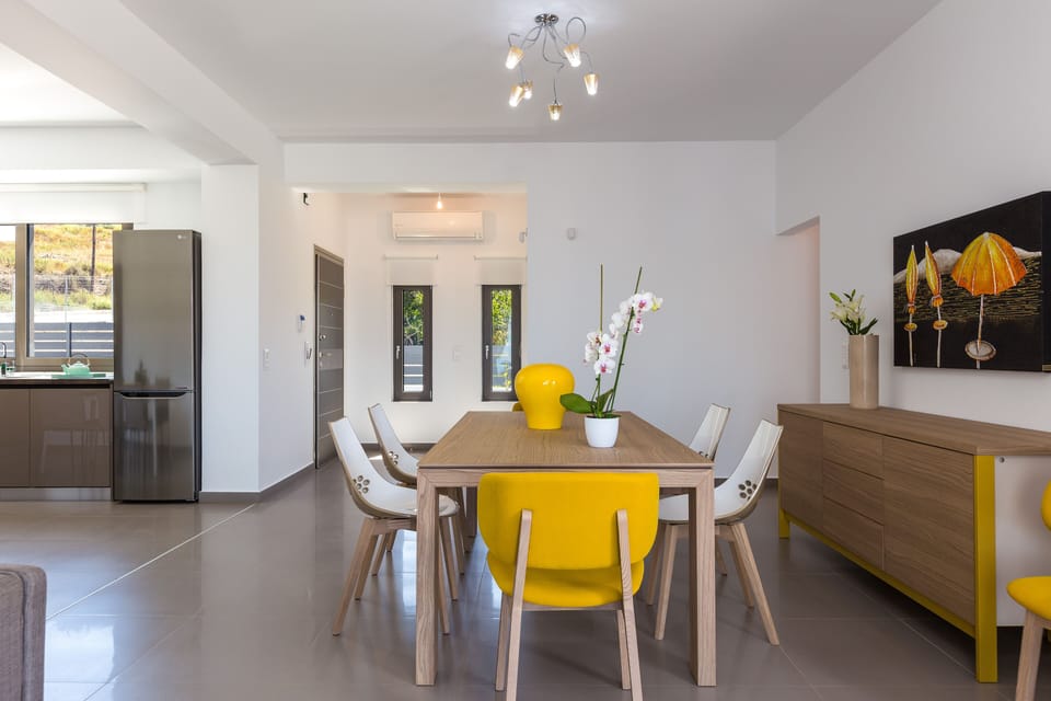 Gather around the dinner table and enjoy a homemade meal with your family!