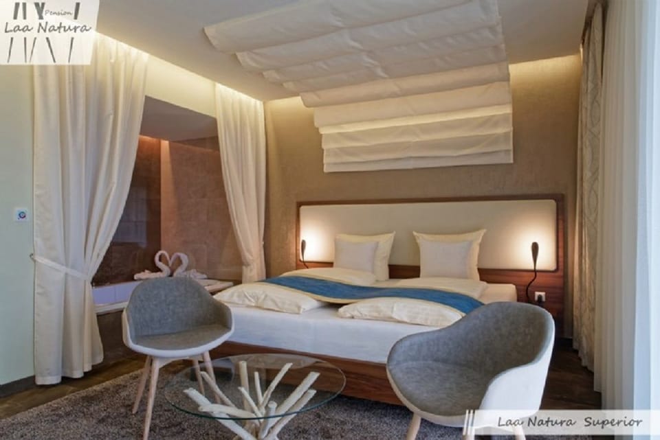 Superior Double Room, 1 King Bed, Hot Tub, Garden View | 1 bedroom, premium bedding, minibar, in-room safe