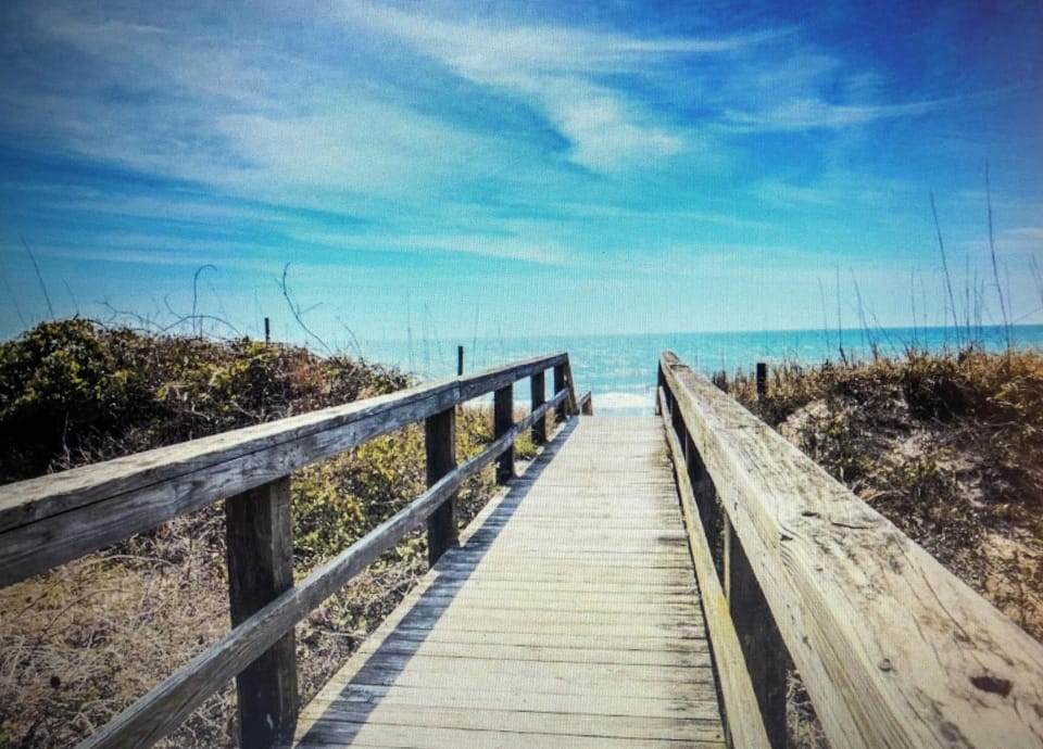 Close beach access 100 yards from house (no public parking or condos here)