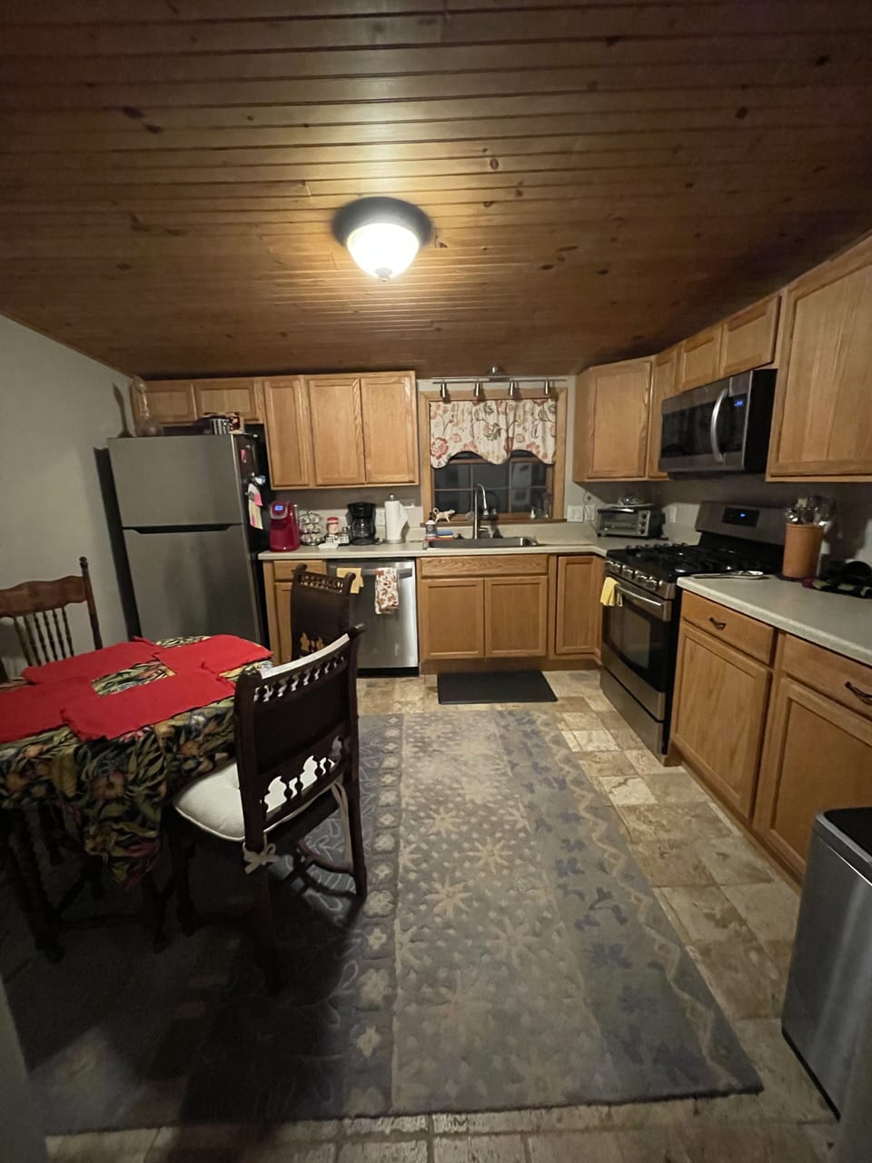 Fully stocked kitchen for all your cooking needs! 