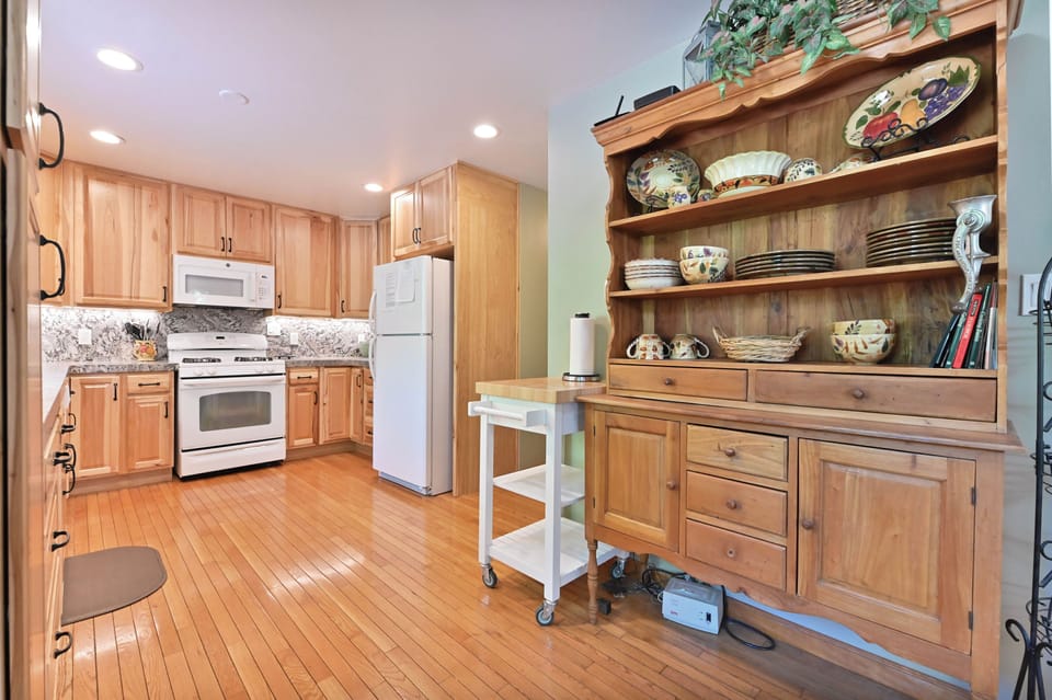 Kitchen 2rd floor