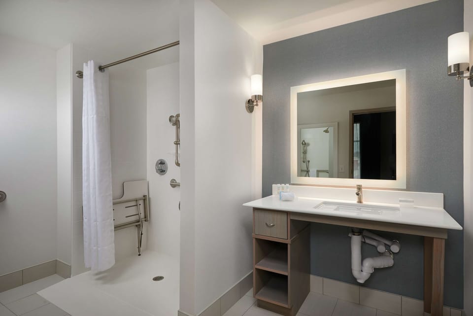 Bathroom shower