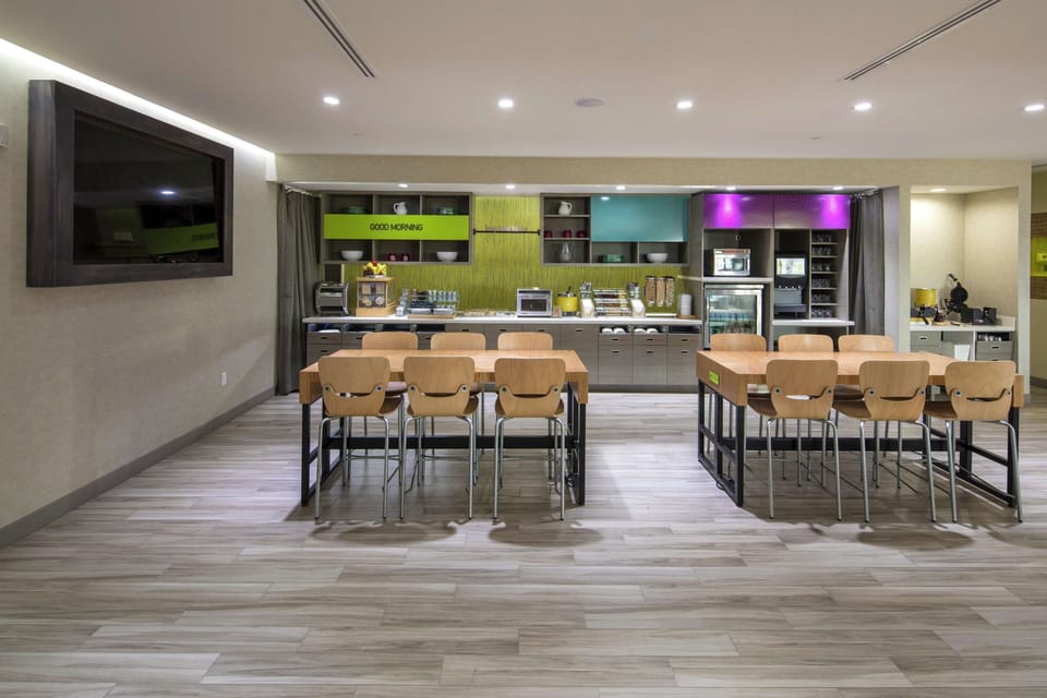 Free daily self-serve breakfast