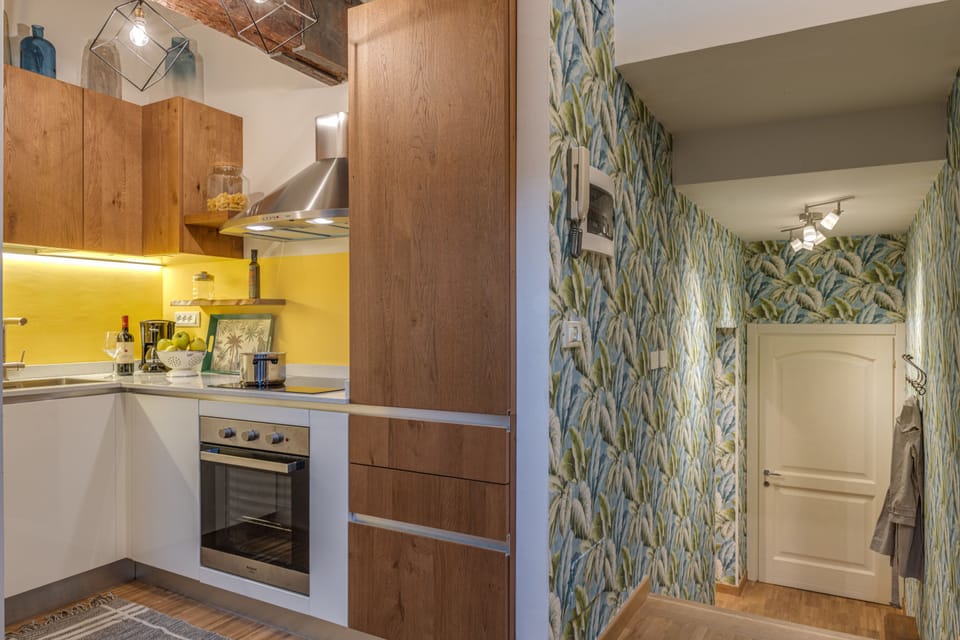 Apartment, 2 Bedrooms | Private kitchen | Fridge, oven, stovetop, dishwasher