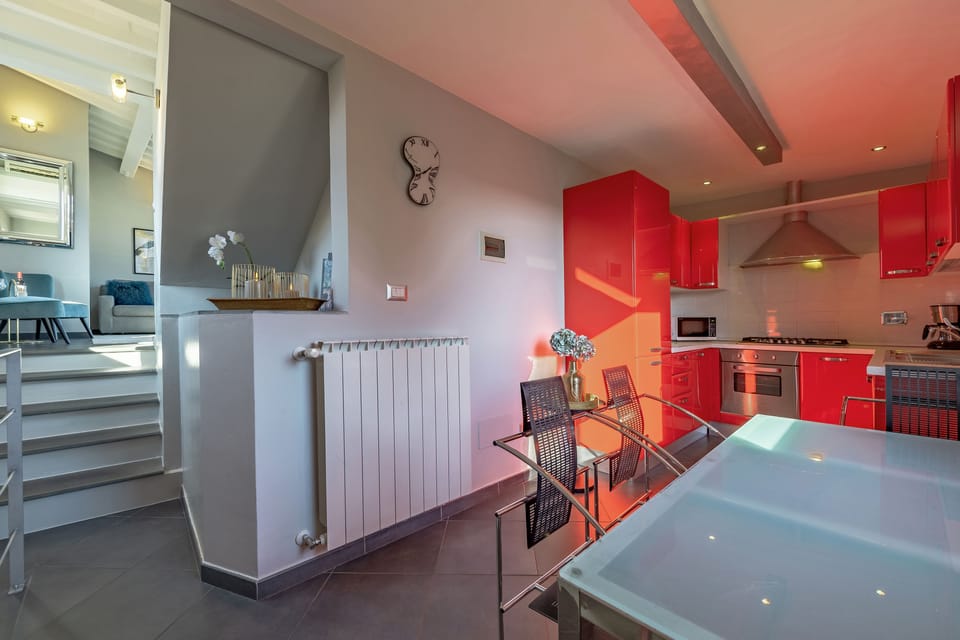 Apartment, 3 Bedrooms | Private kitchen | Fridge, microwave, oven, stovetop