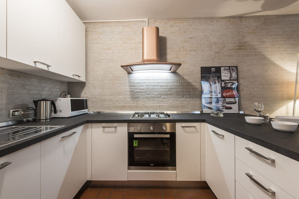 Apartment, 1 Bedroom | Private kitchen | Fridge, microwave, oven, stovetop