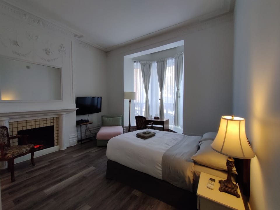 Desk, iron/ironing board, free WiFi, bed sheets