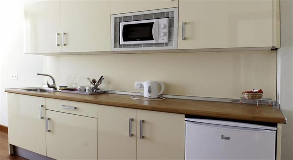 Family Penthouse, 2 Bedrooms, Kitchenette, Tower (5 pax) | 1 bedroom, Select Comfort beds, minibar, individually decorated