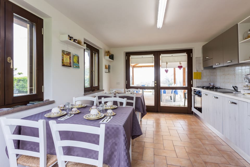 Daily cooked-to-order breakfast (EUR 15 per person)