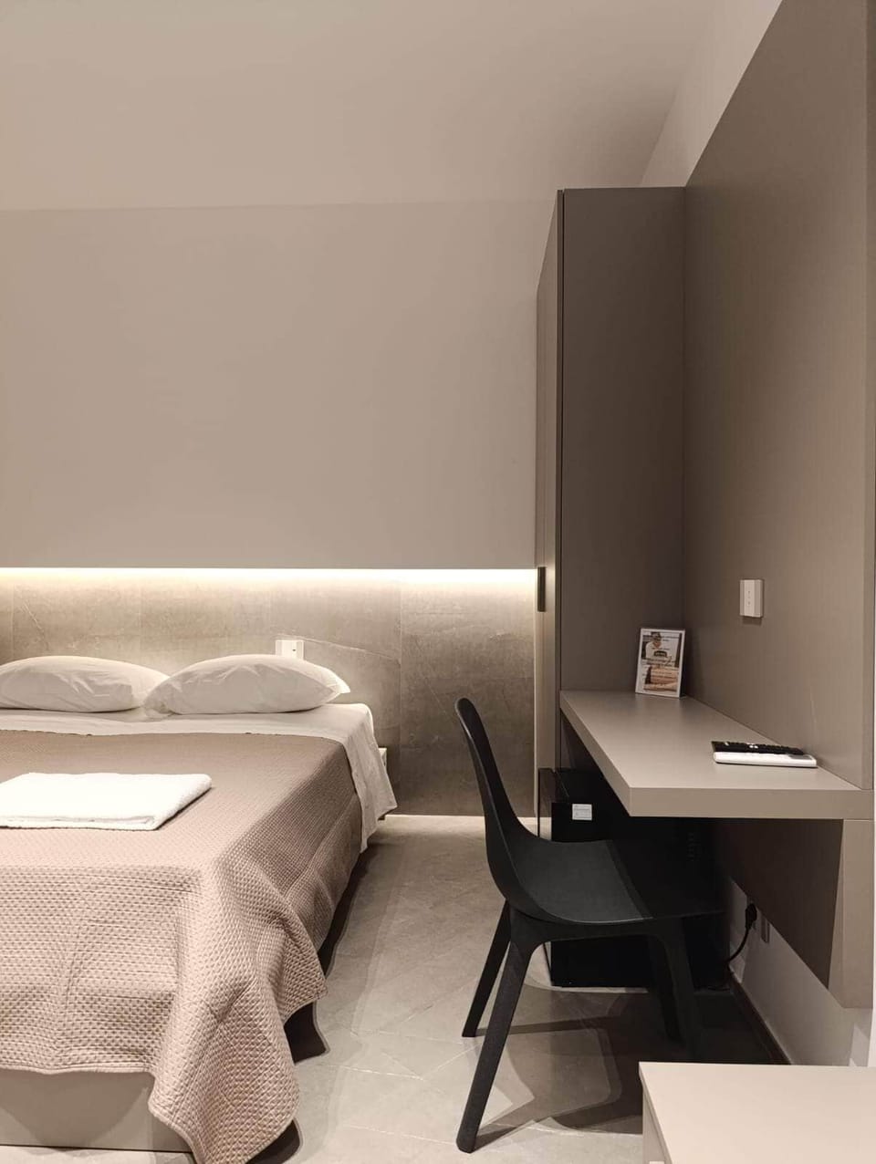 Hair dryer, bathrobes, slippers, bidet