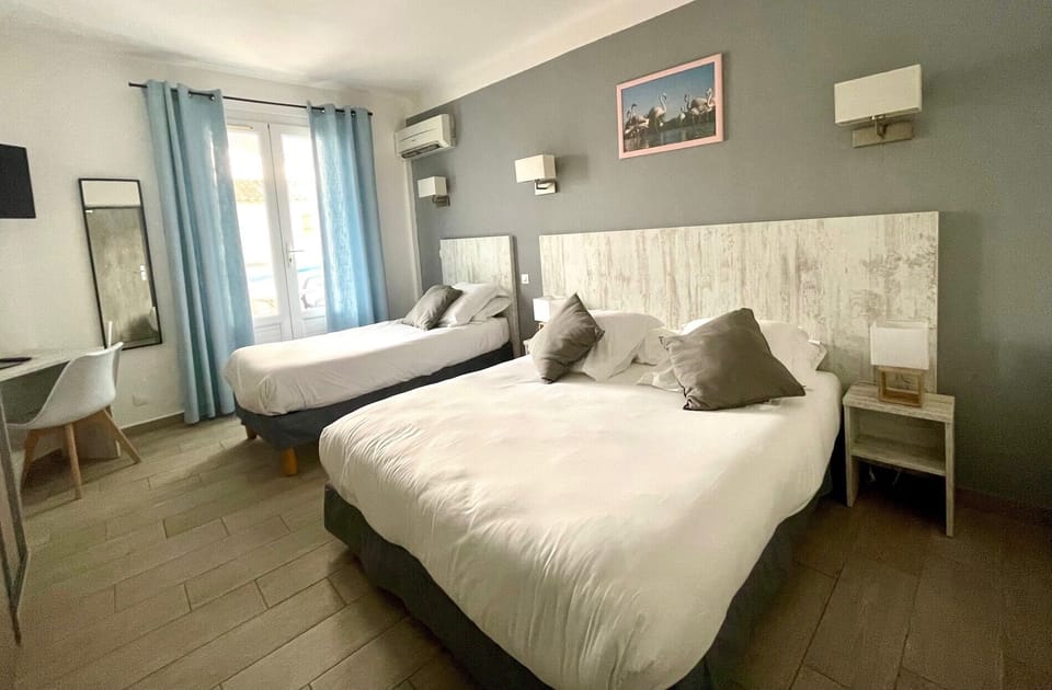 Comfort Triple Room, Balcony | In-room safe, desk, soundproofing, free WiFi