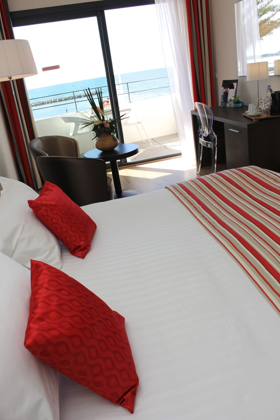 Double Room with Balcony, sea View . Superior floor  | In-room safe, desk, soundproofing, iron/ironing board