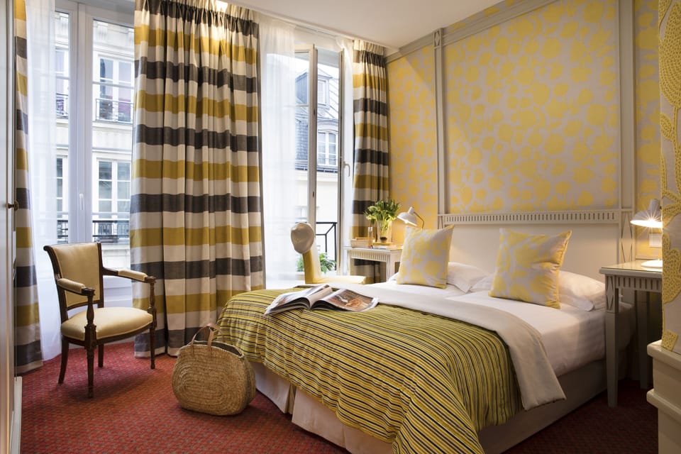 Deluxe Double or Twin Room | Minibar, in-room safe, desk, blackout drapes