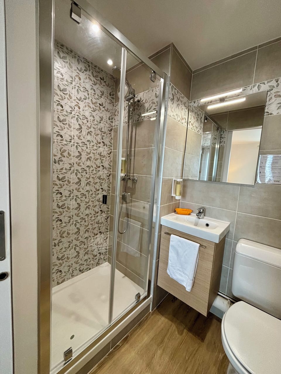 Shower, free toiletries, hair dryer, towels