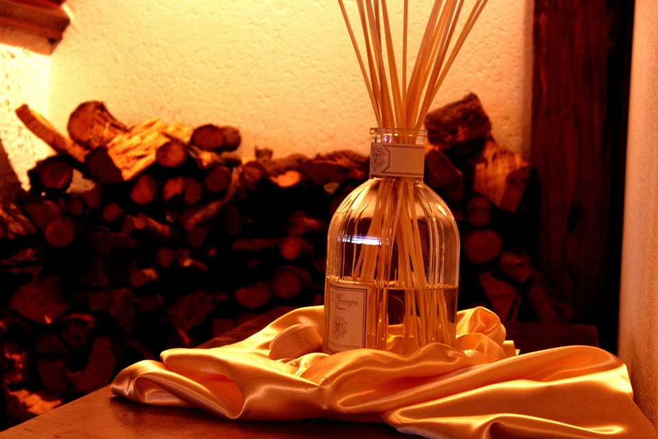 Sauna, hot tub, steam room, body treatments, body wraps, body scrubs