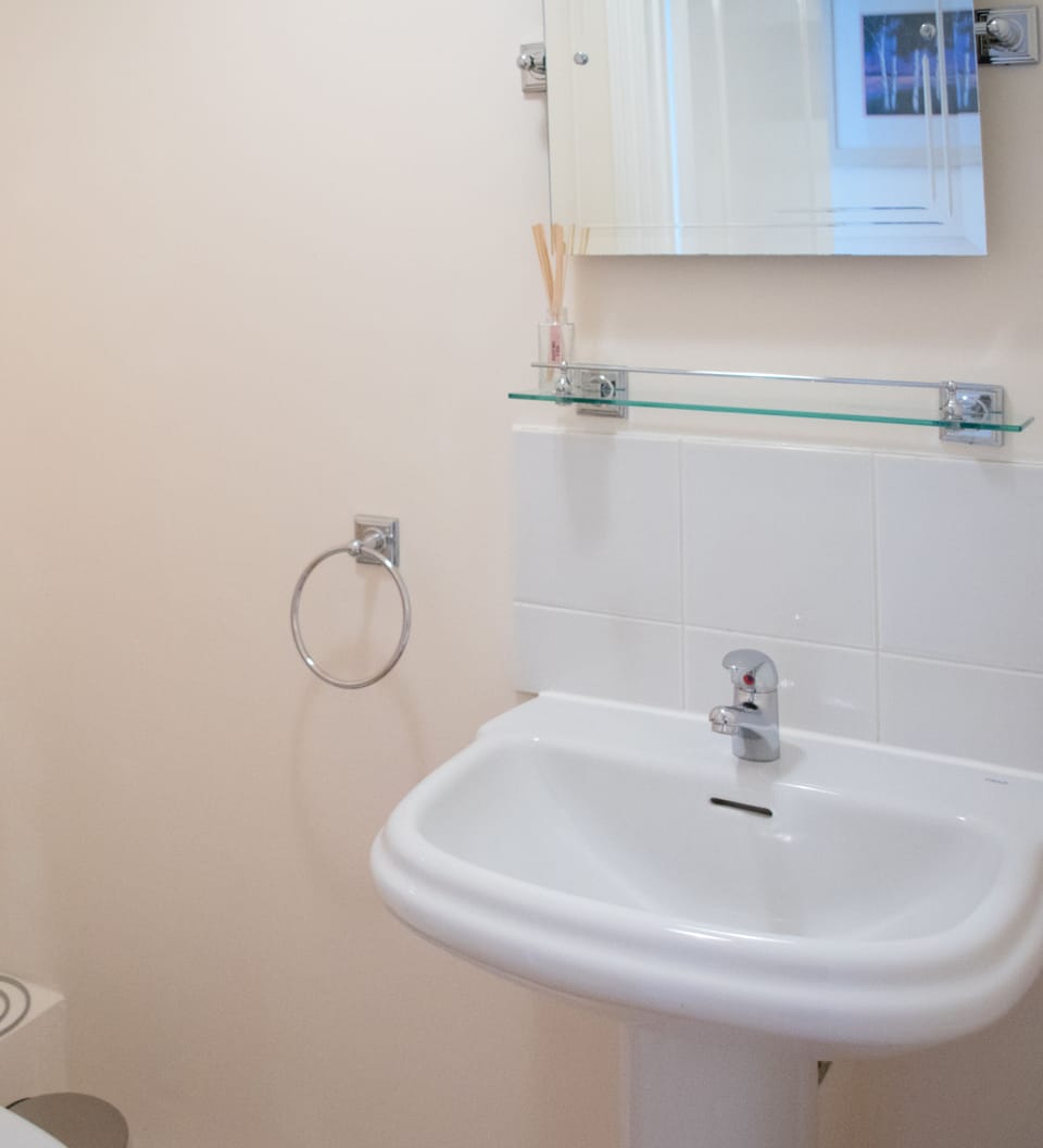 Bounty Suite Westlands House Apartment in Basingstoke