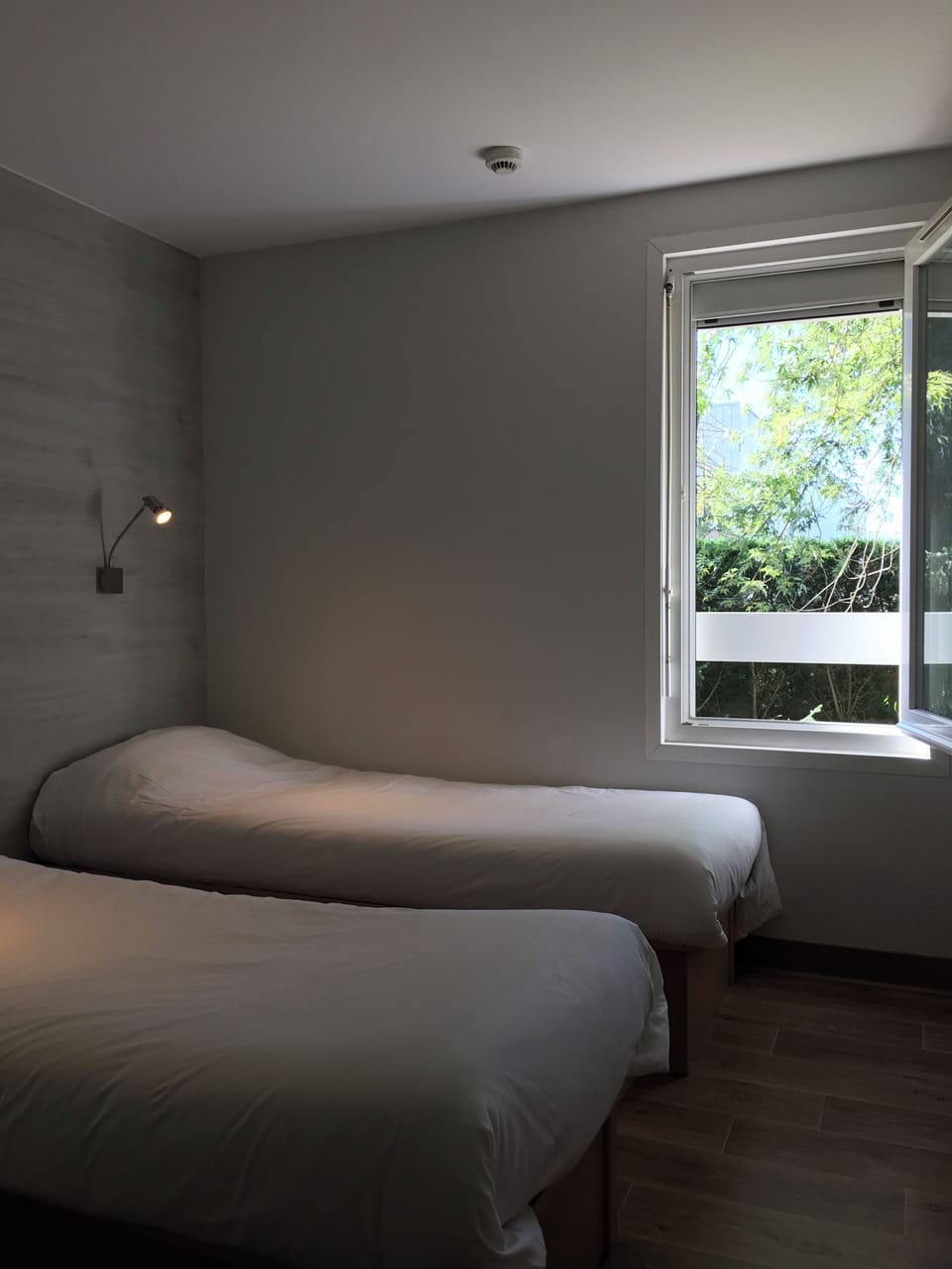 Twin Room | Iron/ironing board, free WiFi, bed sheets