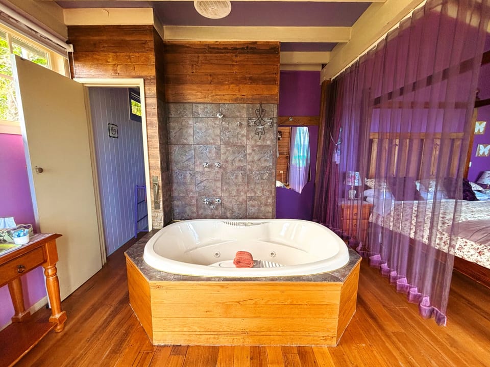 Romantic Double Room, 1 Queen Bed, Sea View | Free minibar, individually decorated, individually furnished