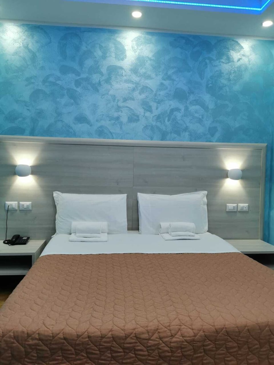 In-room safe, desk, blackout drapes, soundproofing