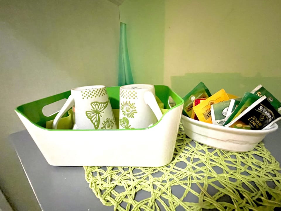 Double Room | Memory foam beds, laptop workspace, soundproofing, iron/ironing board