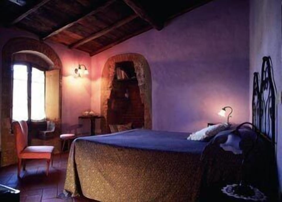 Double Room | Individually decorated, individually furnished, desk, free WiFi