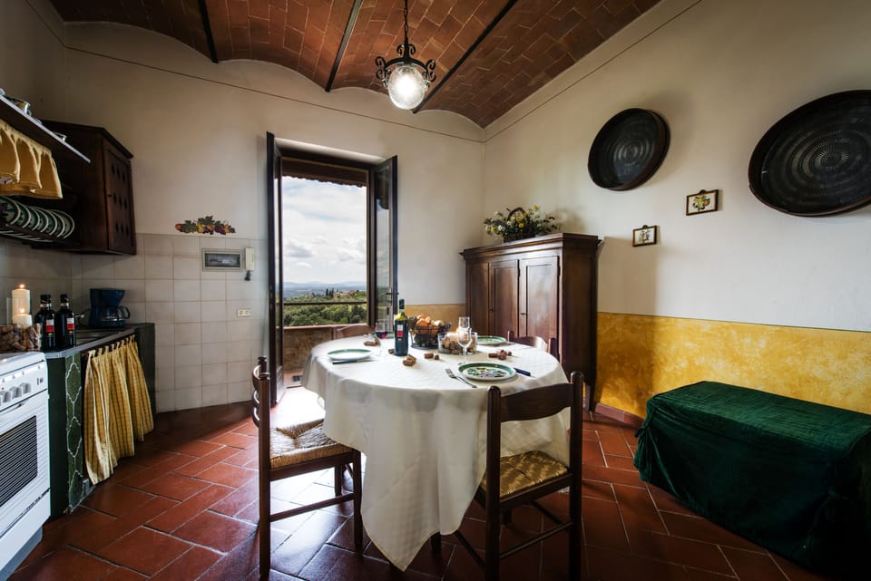 Apartment, 1 Bedroom (3 Adults) | In-room dining