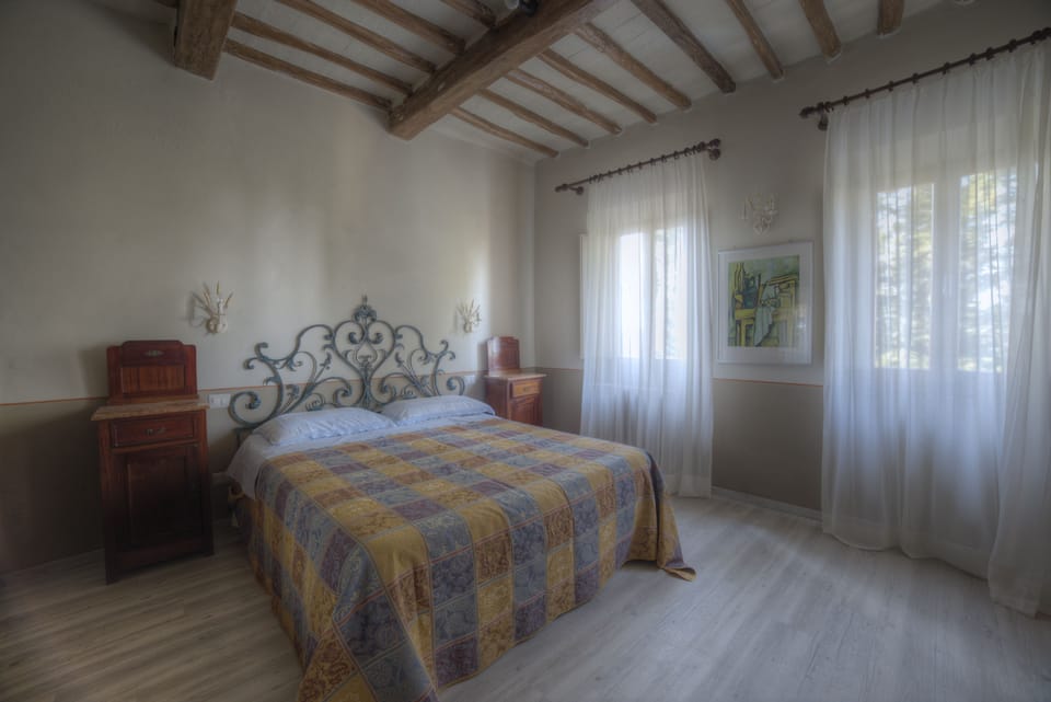 Classic Double Room, Private Bathroom, Garden View | 1 bedroom, iron/ironing board, free cribs/infant beds, rollaway beds