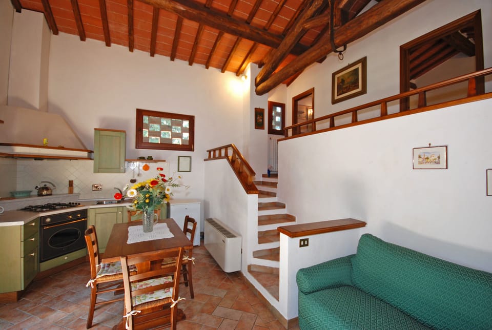 Apartment, 1 Bedroom | Private kitchenette | Fridge, oven, stovetop