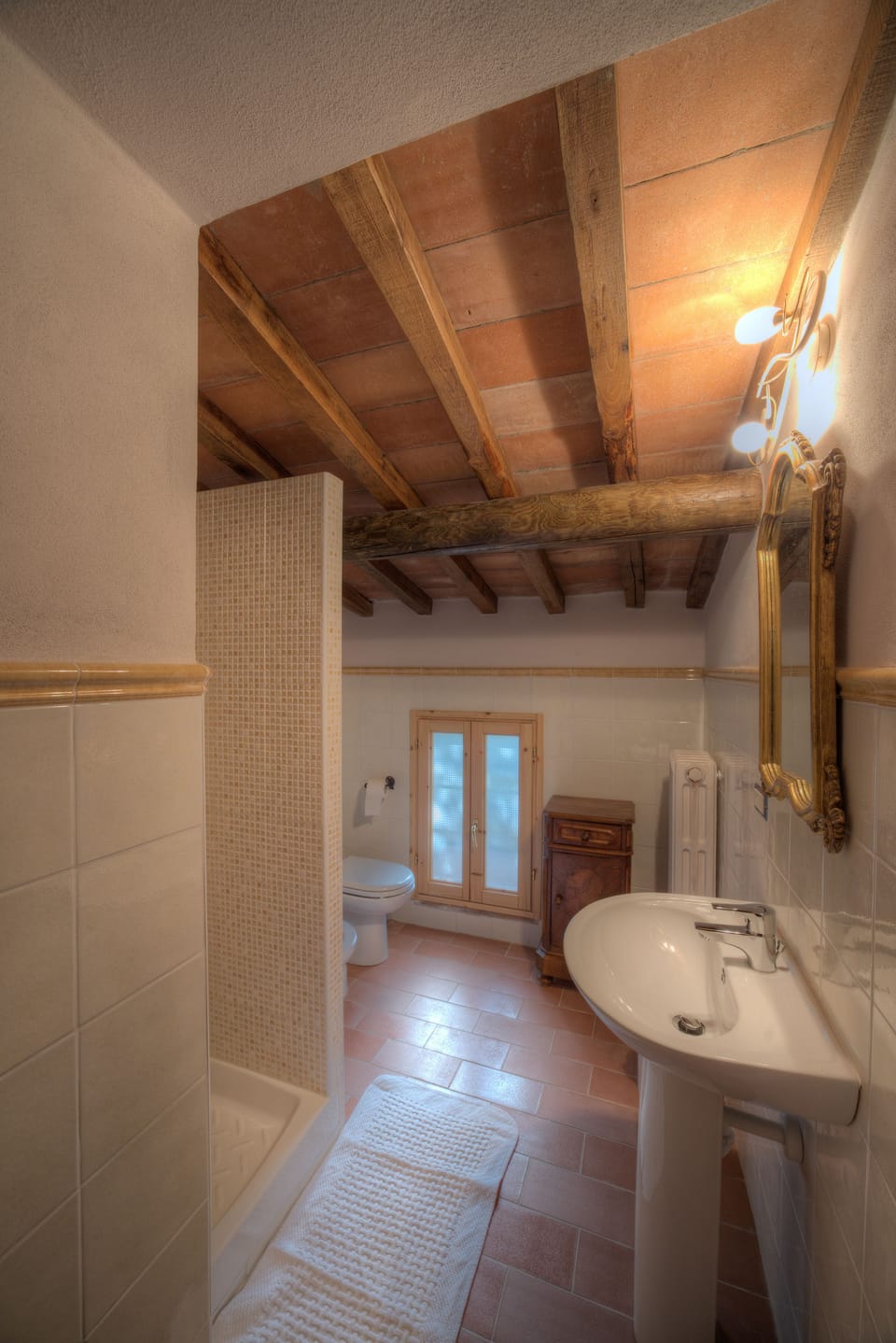 Classic Double Room, Private Bathroom, Garden View | Bathroom | Hair dryer