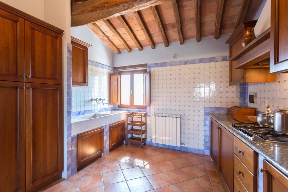 Fridge, microwave, stovetop, cookware/dishes/utensils