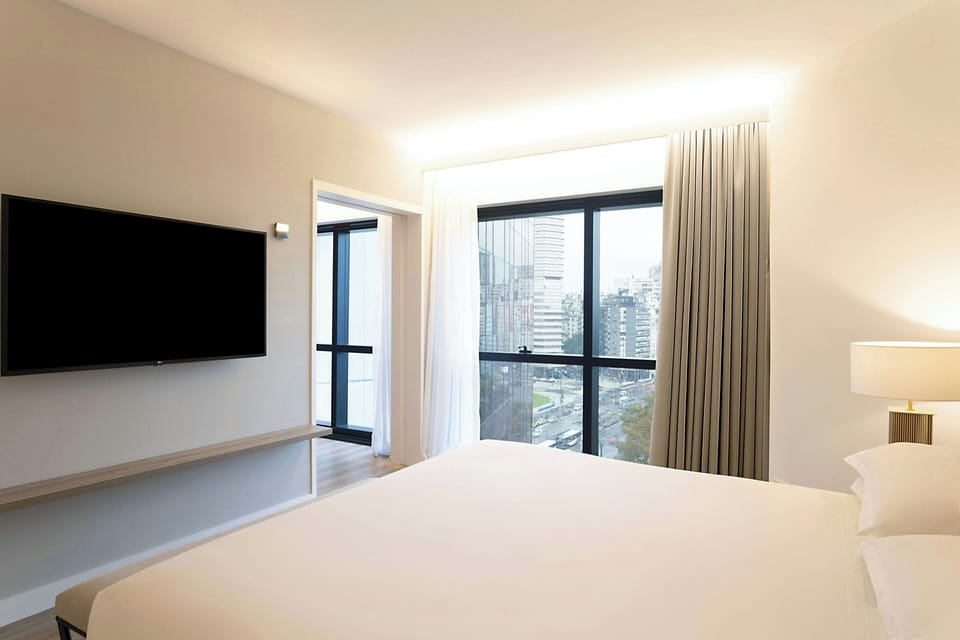 Premium bedding, pillowtop beds, in-room safe, desk