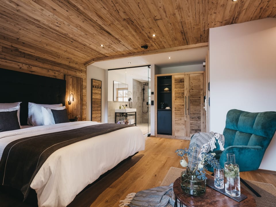 Grand Deluxe Room | In-room safe, free WiFi, bed sheets