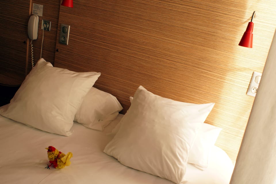 Double Room | Desk, blackout drapes, soundproofing, iron/ironing board