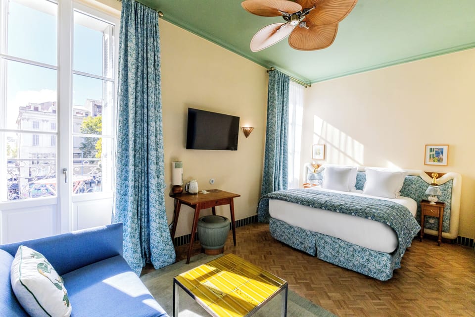 Deluxe Room, Balcony | Premium bedding, in-room safe, individually furnished, desk