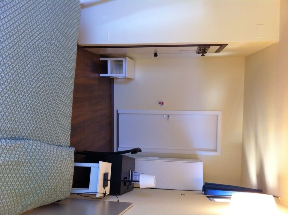 Deluxe Double Room Single Use | In-room safe, desk, free WiFi
