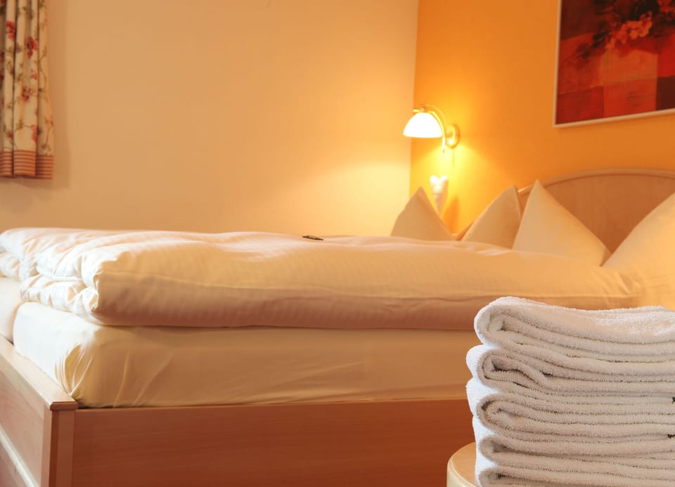 Premium bedding, individually decorated, individually furnished, desk