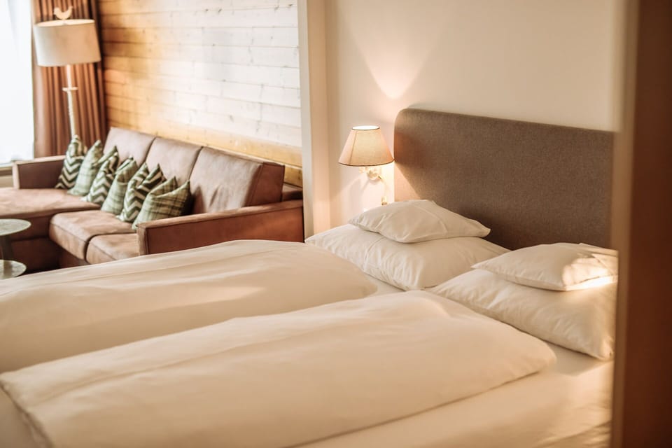 Junior Suite, 1 Double Bed | Hypo-allergenic bedding available, soundproofing