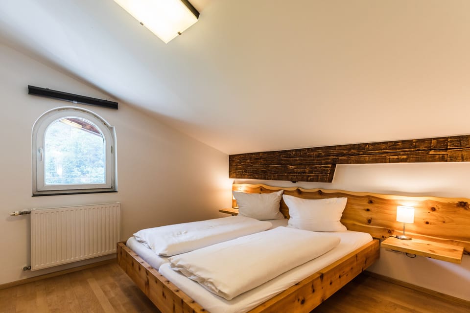 Superior Double Room, Balcony | Free WiFi, bed sheets