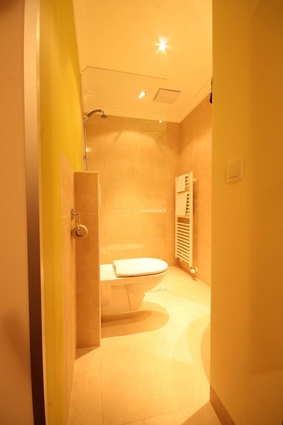 Single Room, Balcony | Bathroom | Hair dryer, towels