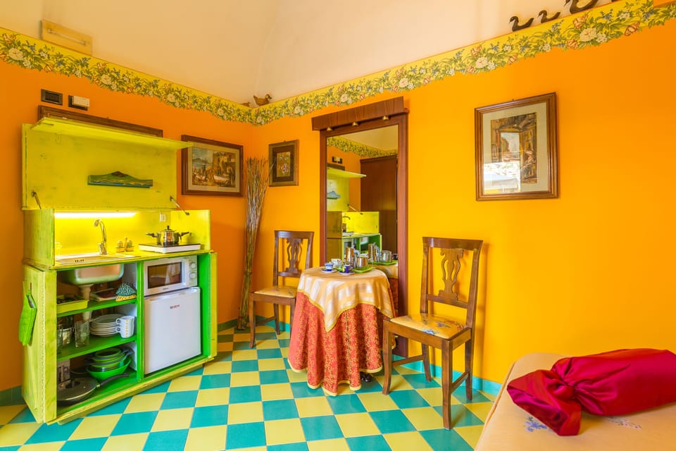 Comfort Double Room | Private kitchenette | Fridge, microwave, stovetop, espresso maker