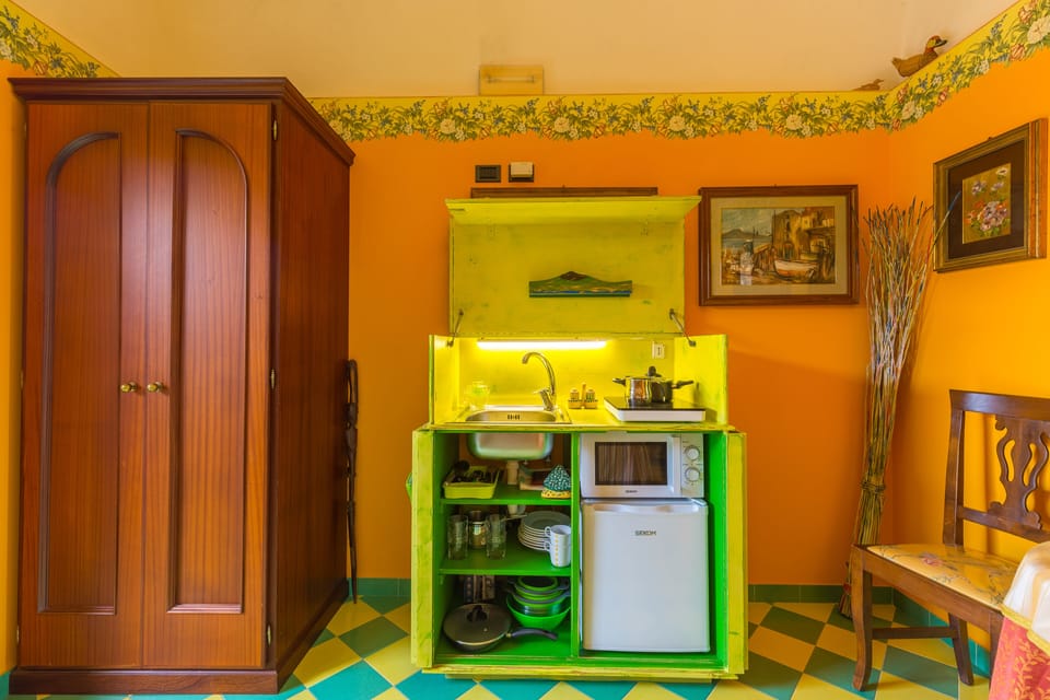 Comfort Double Room | Private kitchenette | Fridge, microwave, stovetop, espresso maker