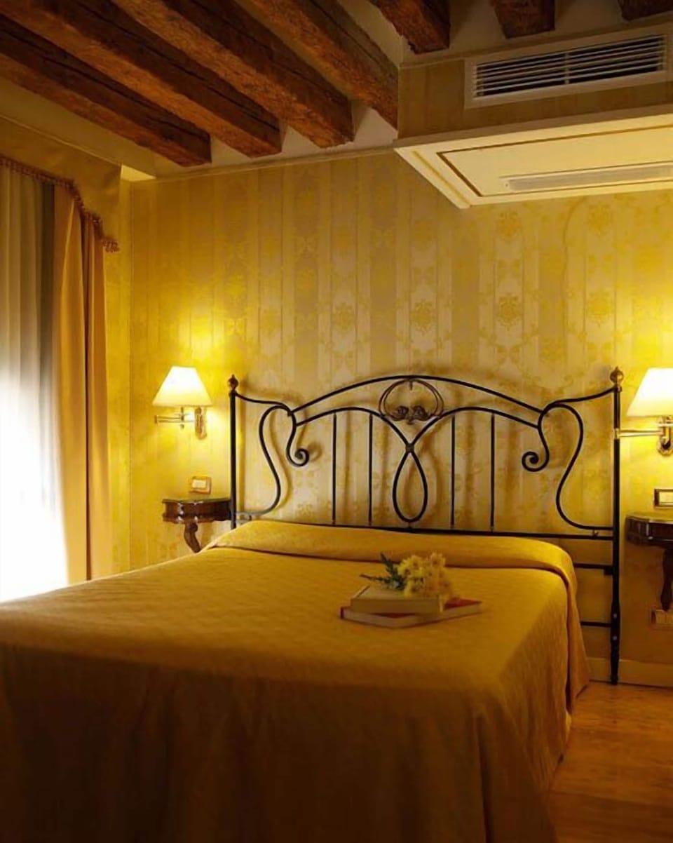 Basic Suite (Small) | In-room safe, desk, free WiFi, bed sheets