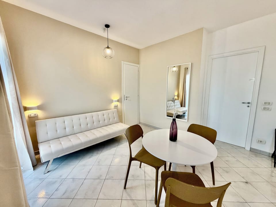 Triple Room, Balcony, Sea View | Desk, soundproofing, free WiFi