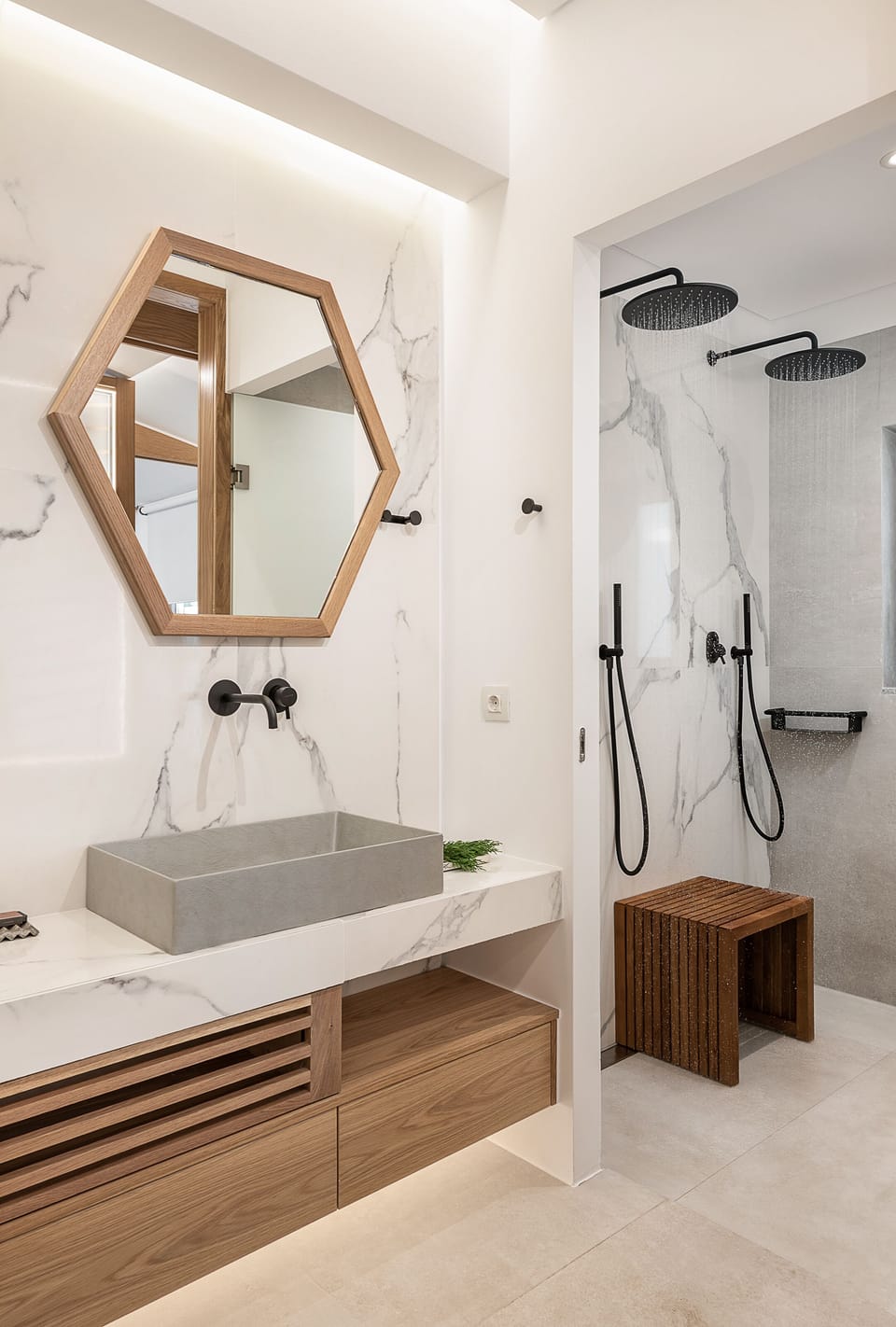 Deluxe Studio Suite | 1 bedroom, pillowtop beds, in-room safe, soundproofing