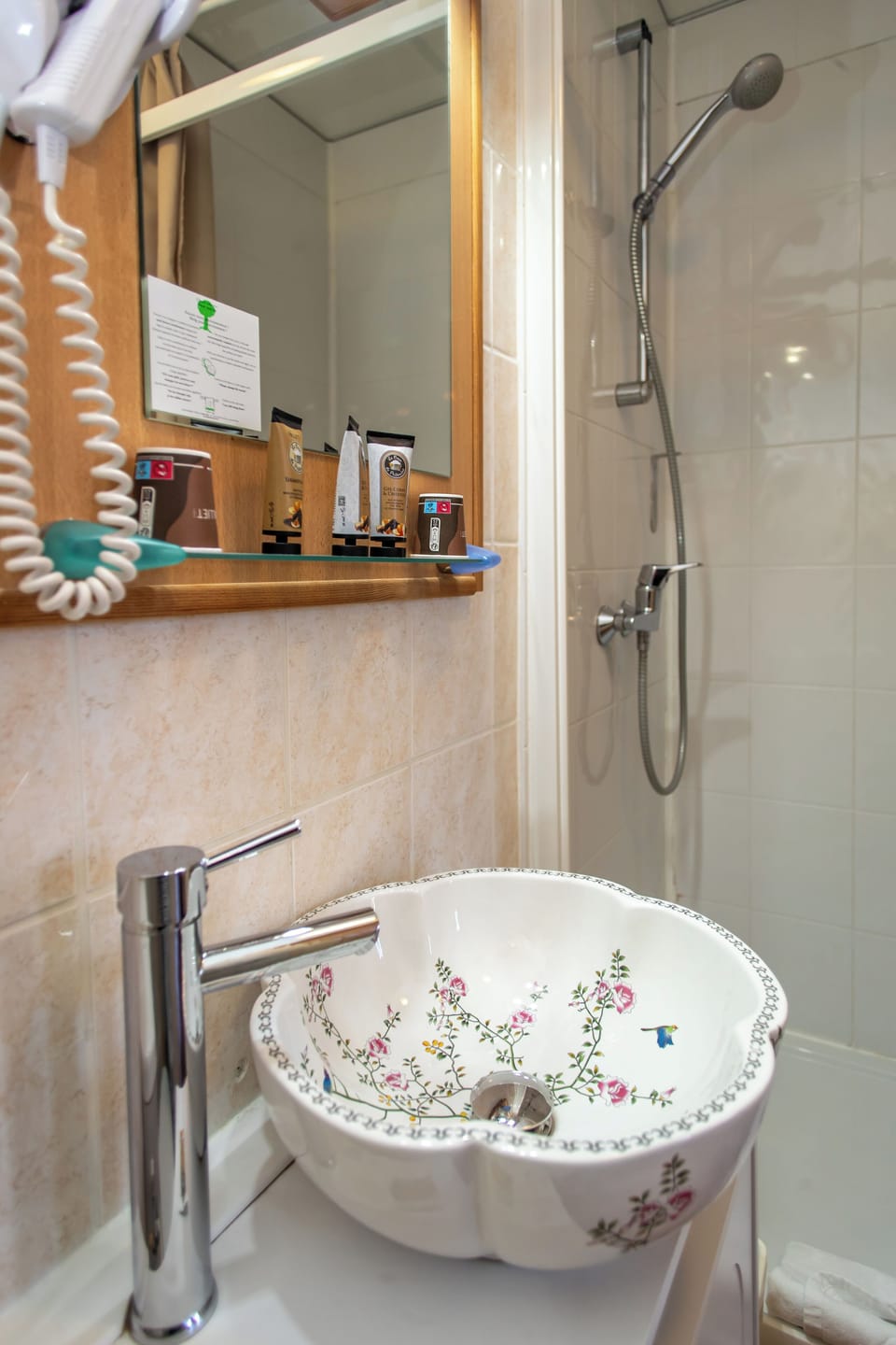 Standard Double Room, 1 Double Bed, Non Smoking, Private Bathroom | Premium bedding, Select Comfort beds, individually furnished, desk