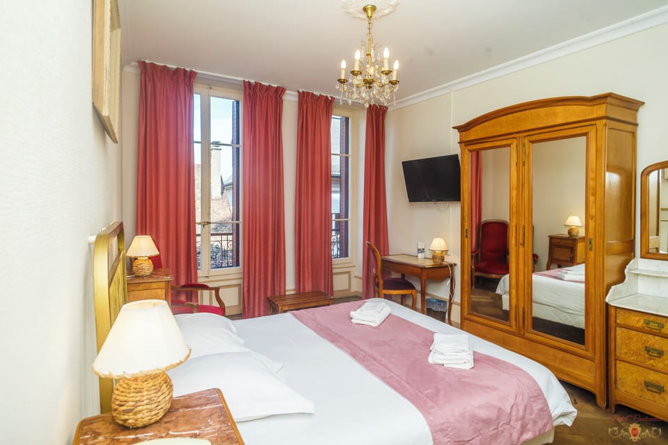 Superior Double Room | Premium bedding, Select Comfort beds, individually furnished, desk