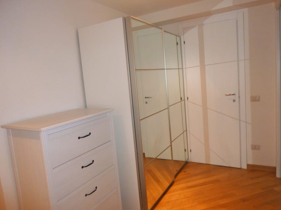 Minibar, in-room safe, desk, soundproofing