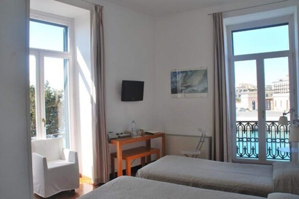 Superior Room, 1 Double or 2 Twin Beds, Sea View | Minibar, in-room safe, desk, laptop workspace