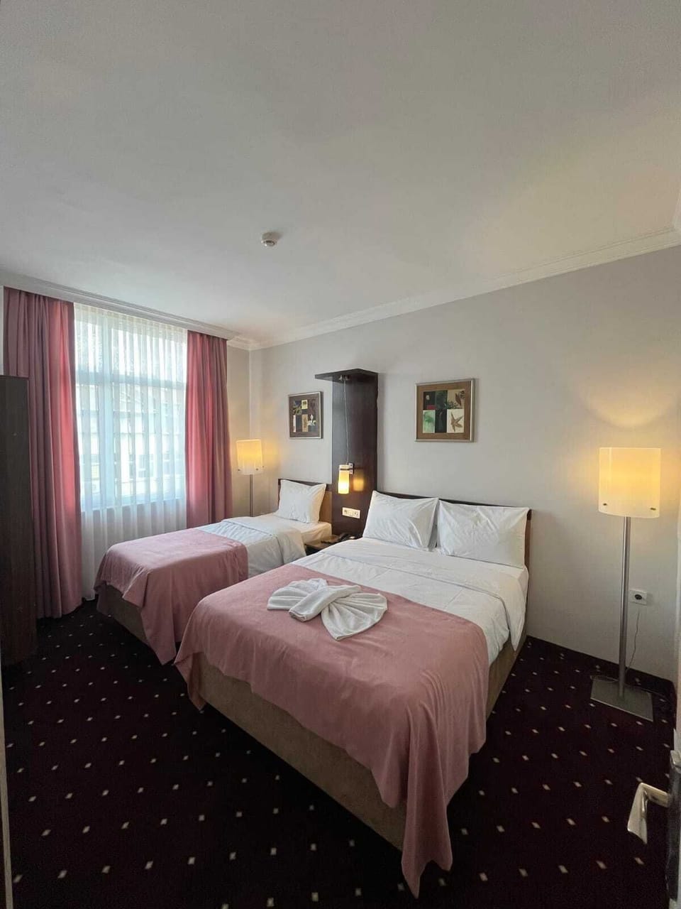 Suite | Minibar, in-room safe, desk, soundproofing