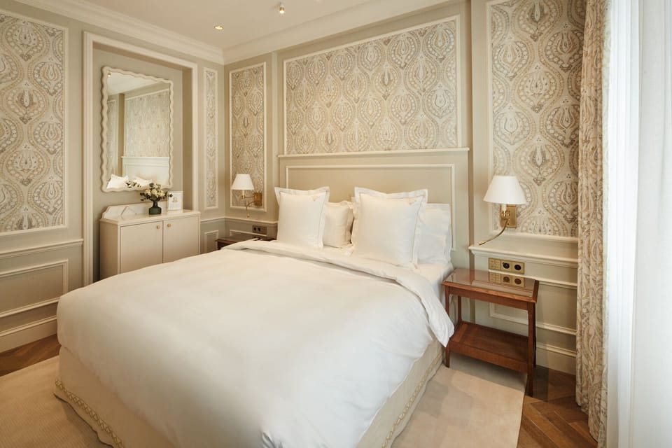 Signature Suite | Premium bedding, down comforters, free minibar, in-room safe